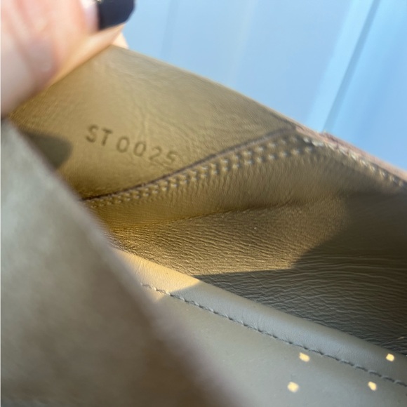 Louis Vuitton Loafer - Picture 4 of 6